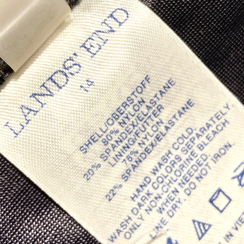 Lands’ End Pull-up Black Skort - Picture 5 of 11